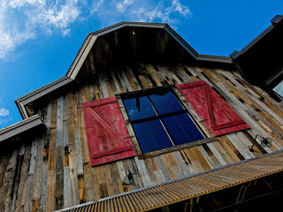 sugarlands distillery exterior