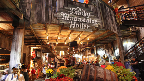 ole-smoky-moonshine-holler