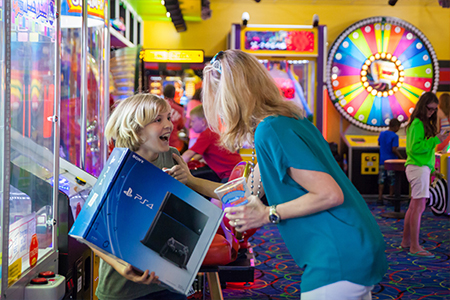 arcade-city-kid-prize-pigeon-forge