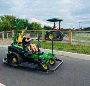 Dig'n Zone Kid on Ride