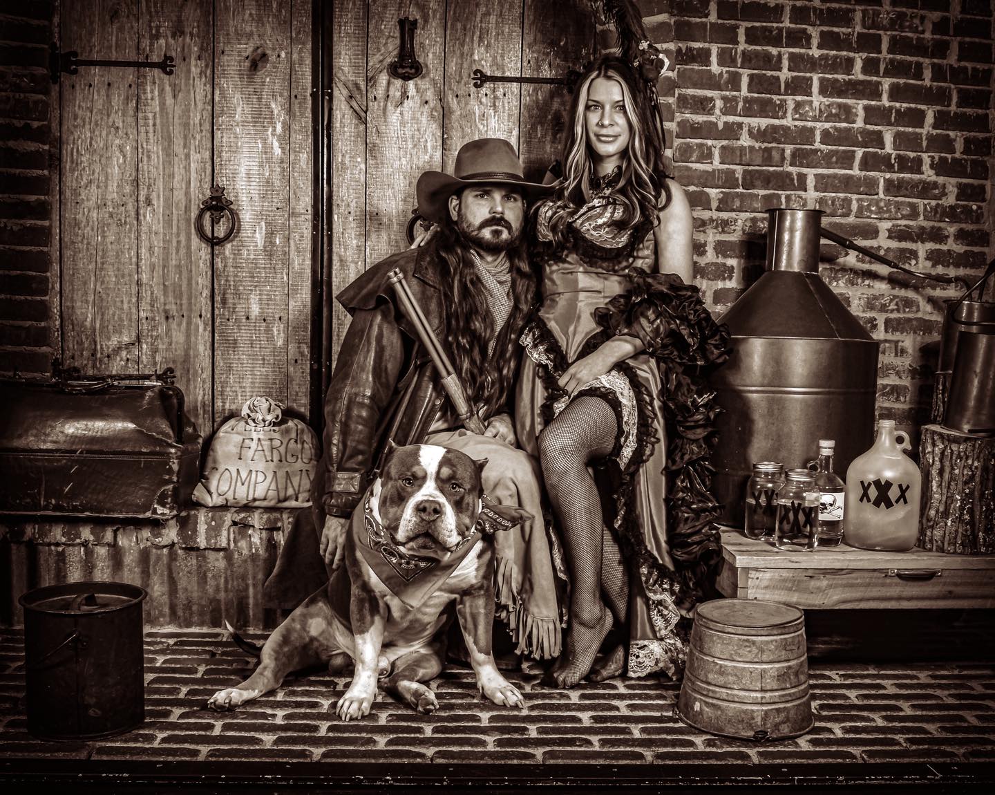 Family Photos in The Smokies at Four Bandits Old Time Photo
