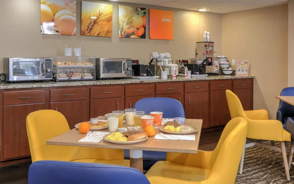 Breakfast at Comfort Inn and Suites Pigeon Forge