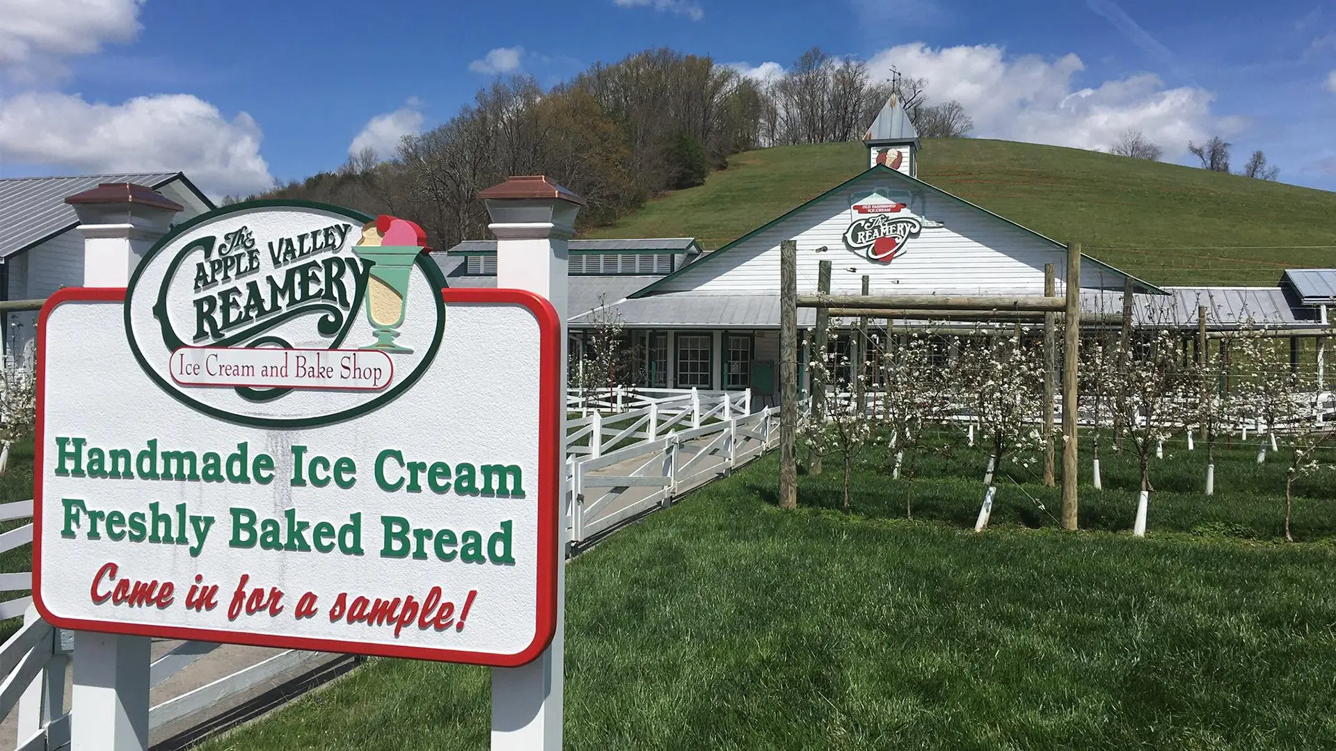 The Apple Valley Creamery Sevierville TN
