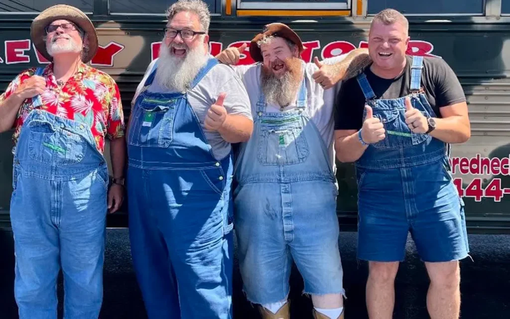 Tour Guide Group Photo at Redneck Comedy Bus Tour