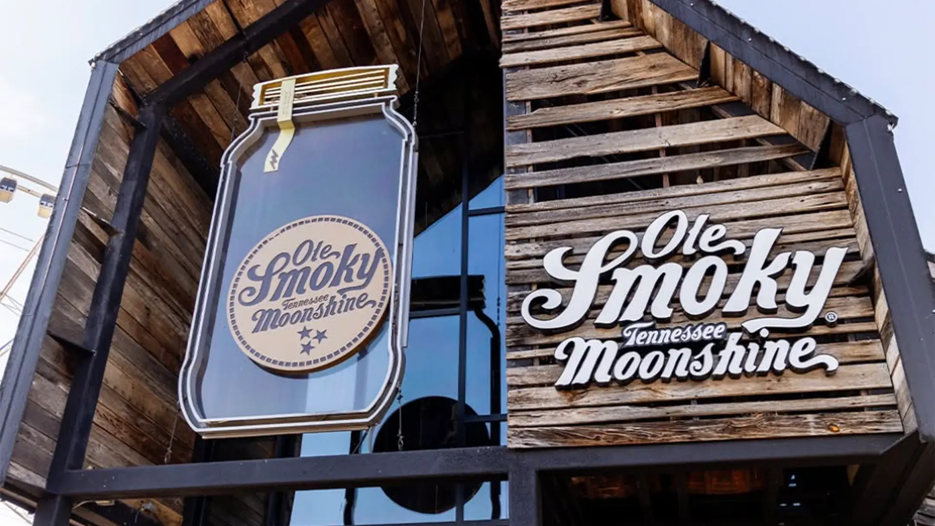 Ole Smoky Moonshine in Gatlinburg Tennessee